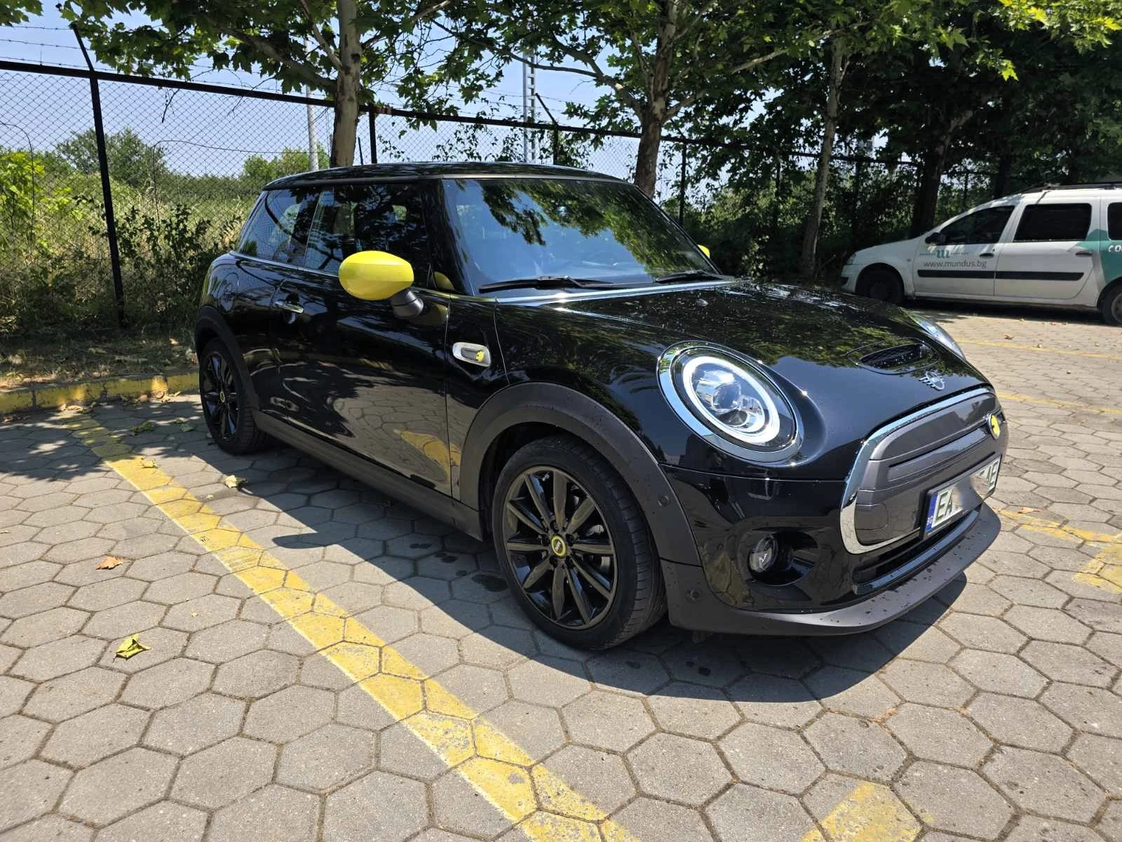 Mini Cooper SE XL - изображение 3