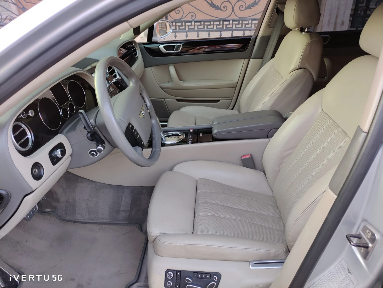 Bentley Flying Spur  - изображение 10