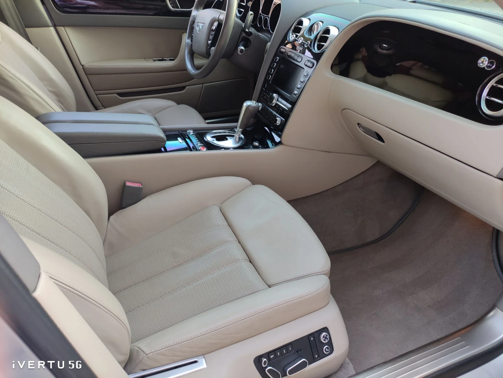 Bentley Flying Spur  - изображение 9