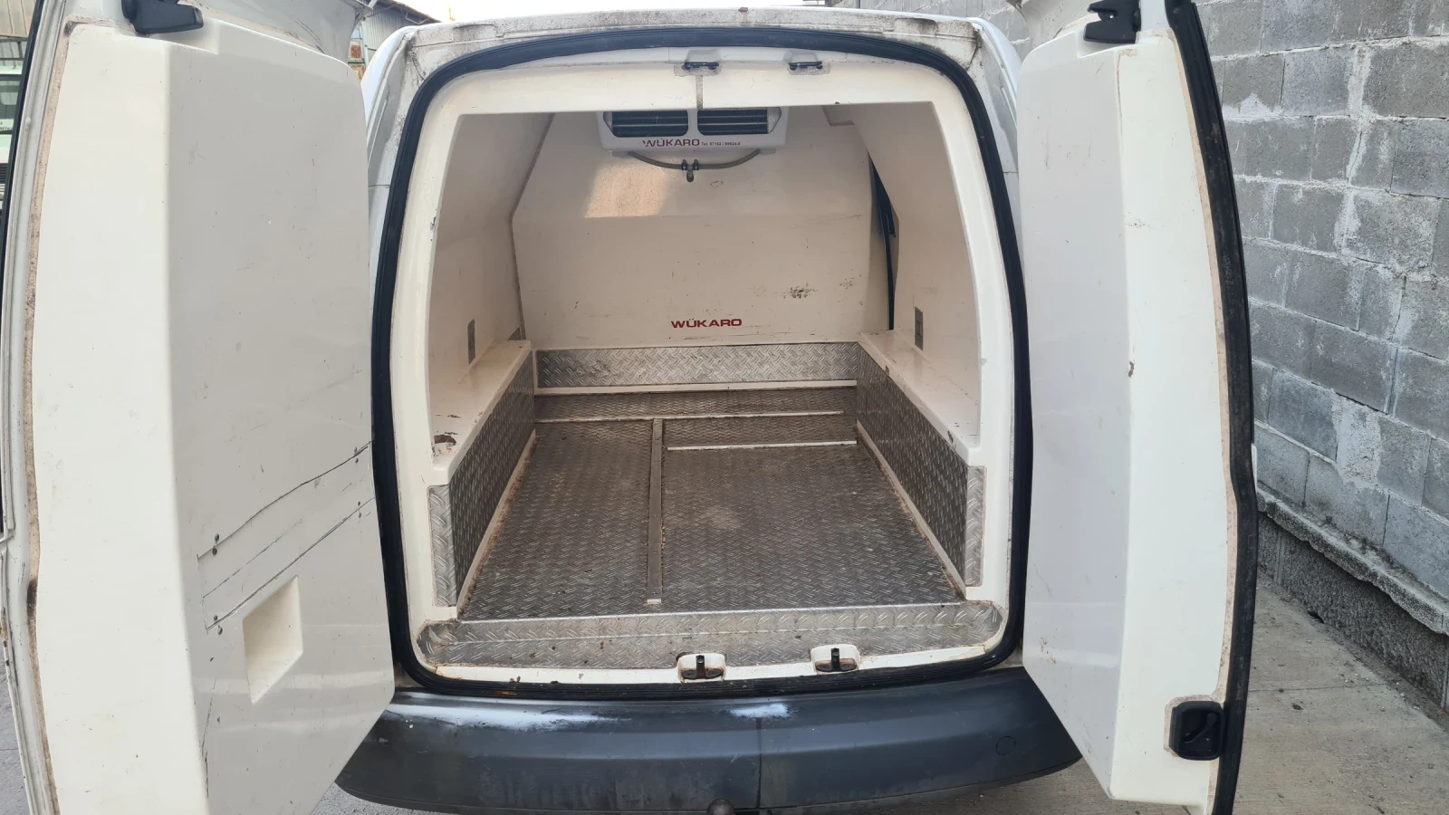 VW Caddy Maxi 1.9 TDI Hladilen - изображение 5