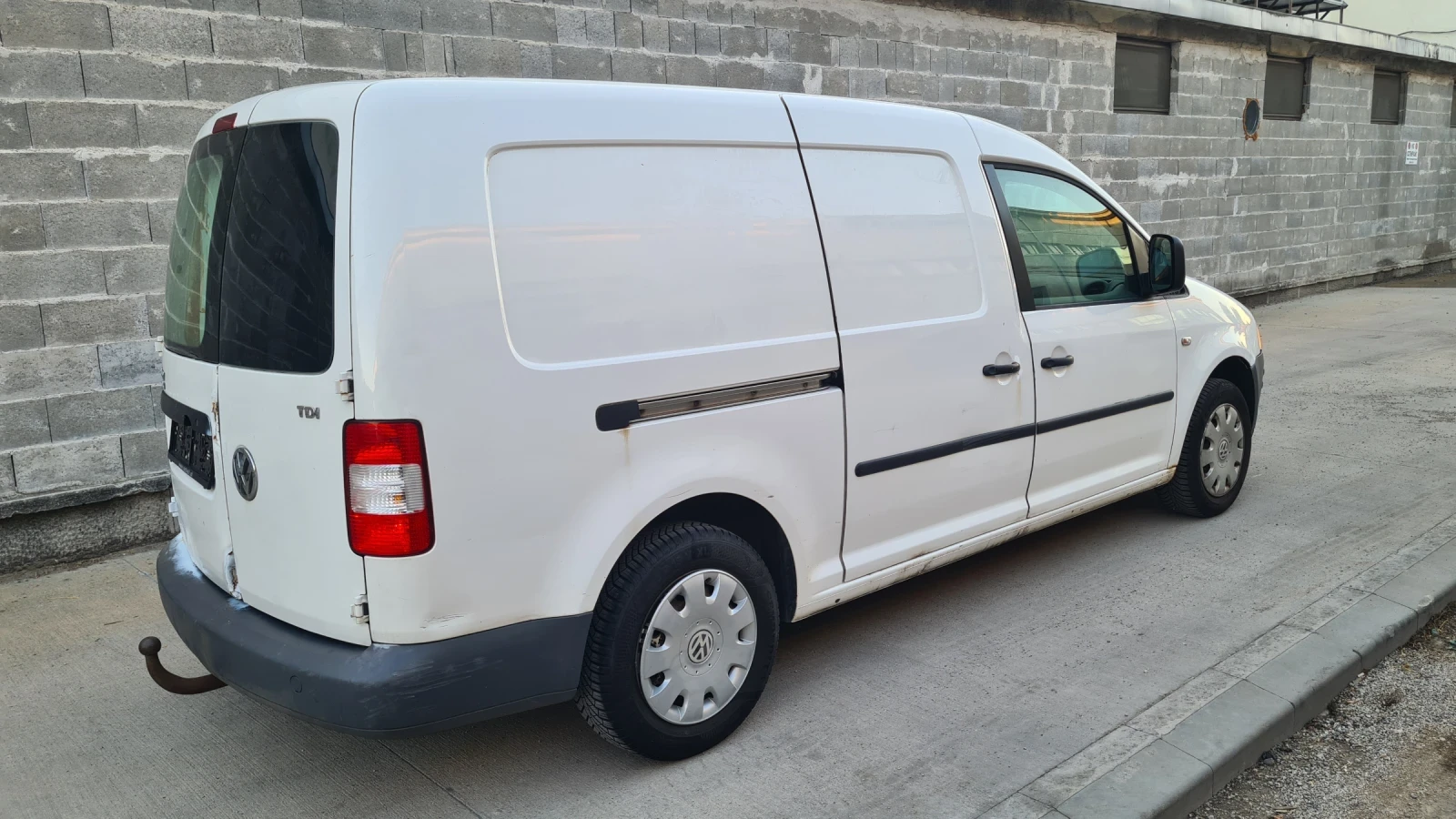 VW Caddy Maxi 1.9 TDI Hladilen - изображение 2