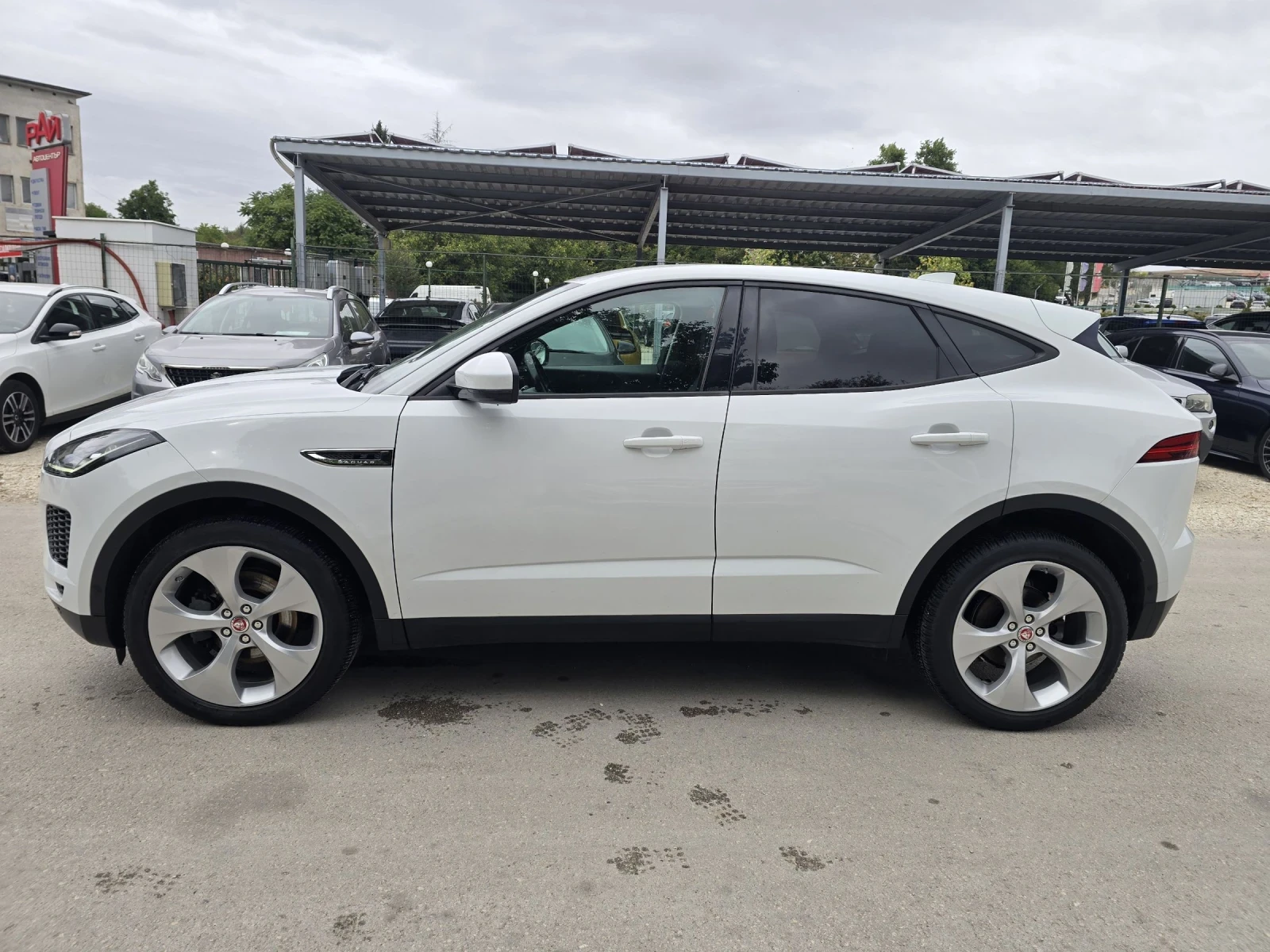 Jaguar E-pace 2.0d 4x4 150к.с Проблем в мотора - изображение 7