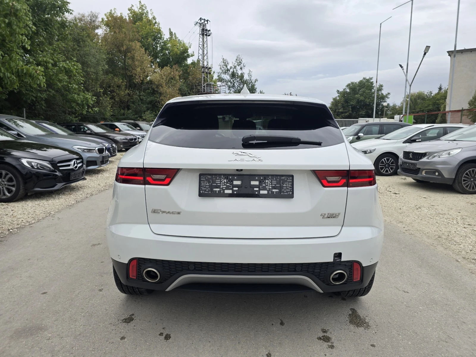 Jaguar E-pace 2.0d 4x4 150к.с Проблем в мотора - изображение 6