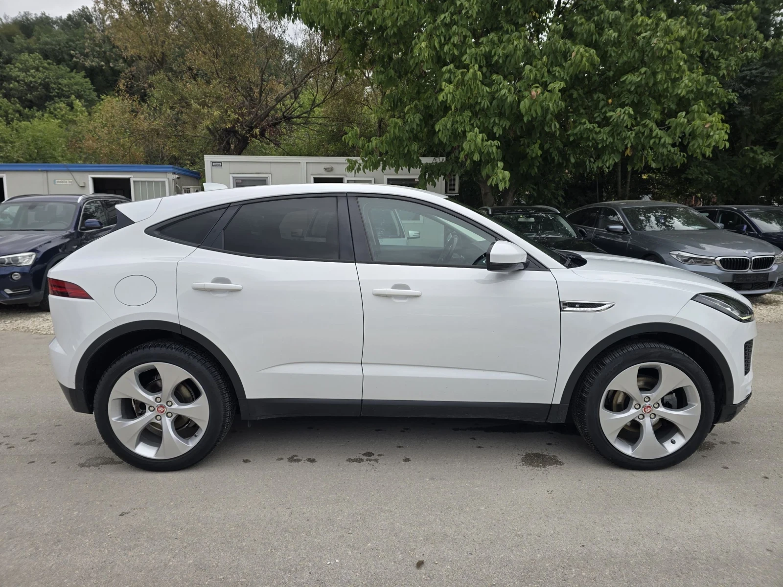 Jaguar E-pace 2.0d 4x4 150к.с Проблем в мотора - изображение 8