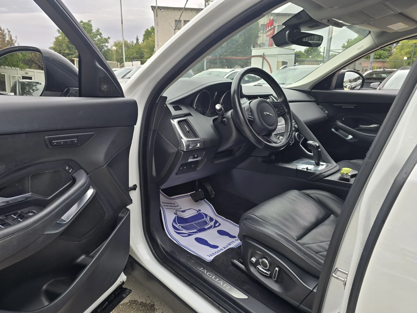 Jaguar E-pace 2.0d 4x4 150к.с Проблем в мотора - изображение 10
