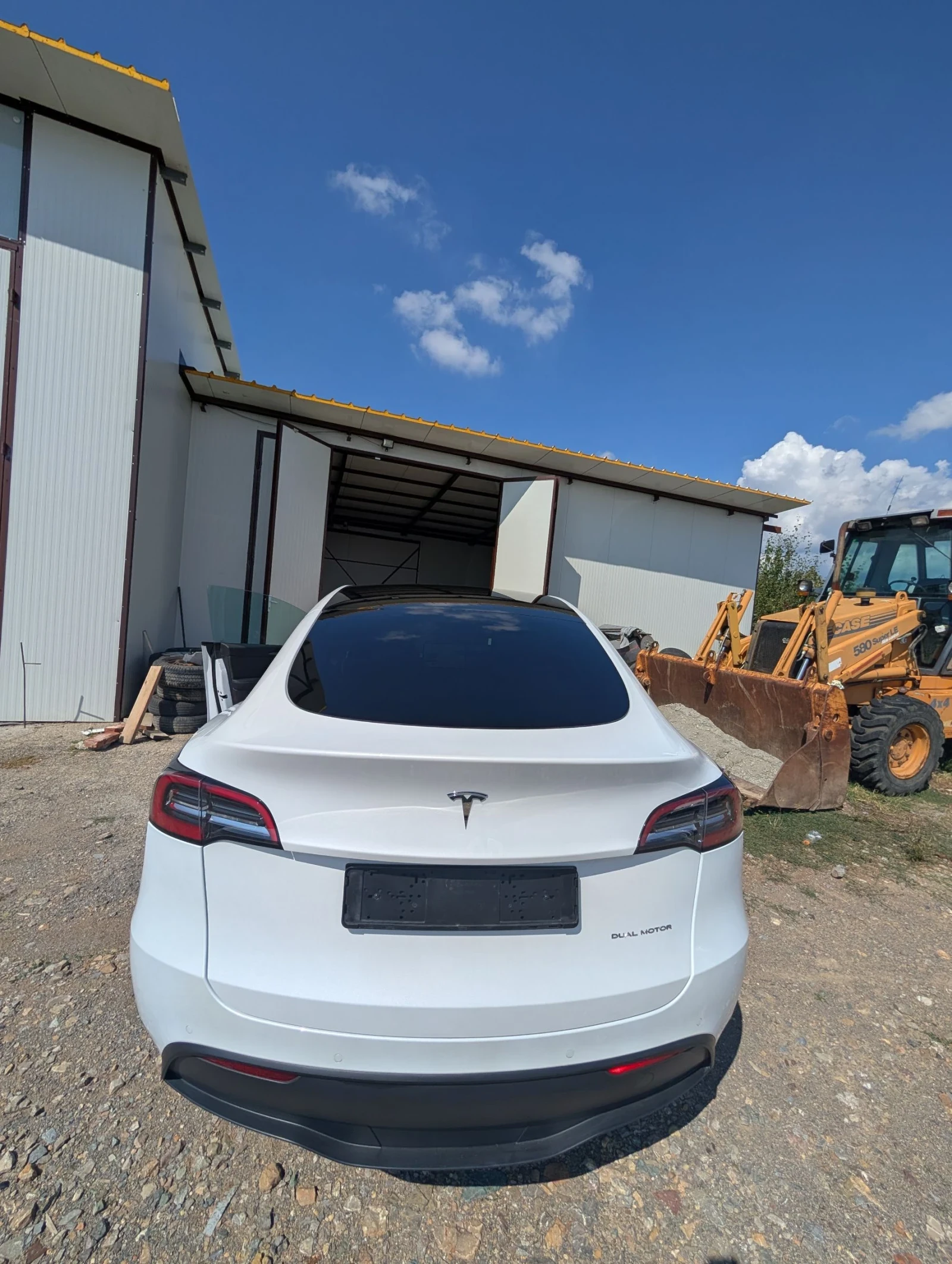 Tesla Model Y LR AWD - изображение 5