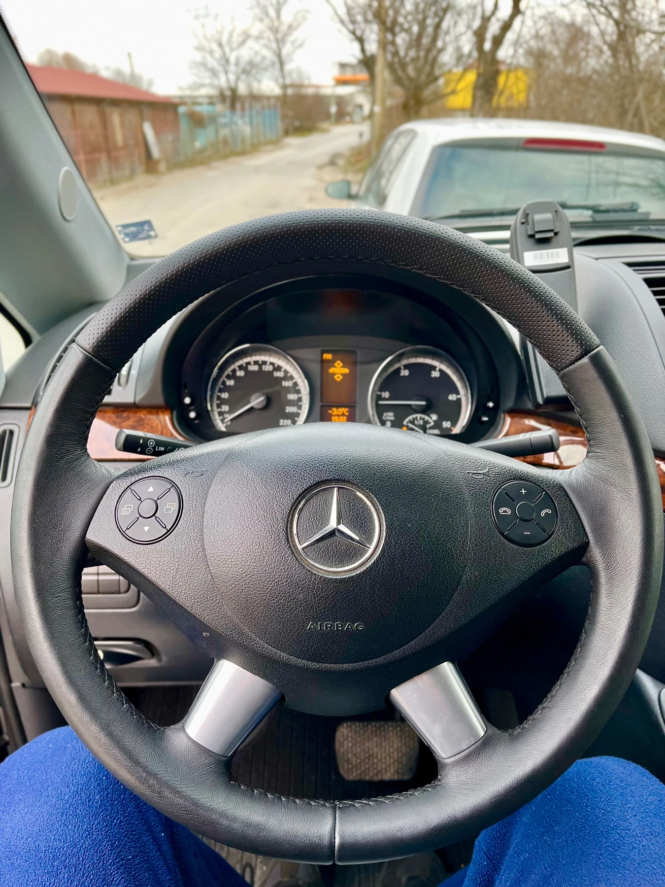 Mercedes-Benz Viano 3.2CDI Long (V6) - изображение 10