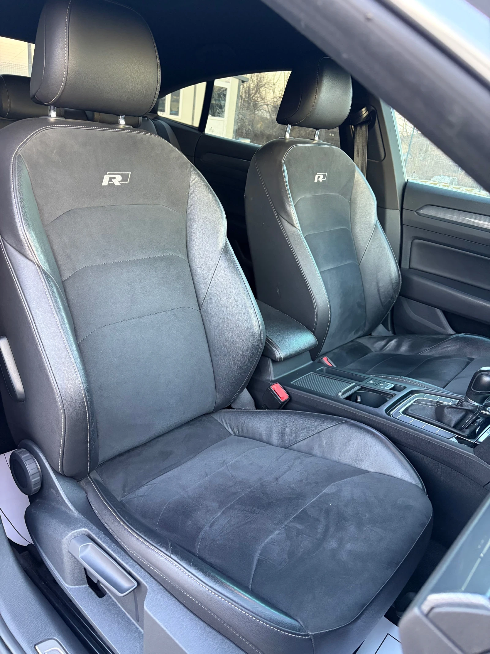 VW Arteon 2.0TDI 190к.с. R-LINE/4-MOTION, снимка 10 - Автомобили и джипове - 53444843