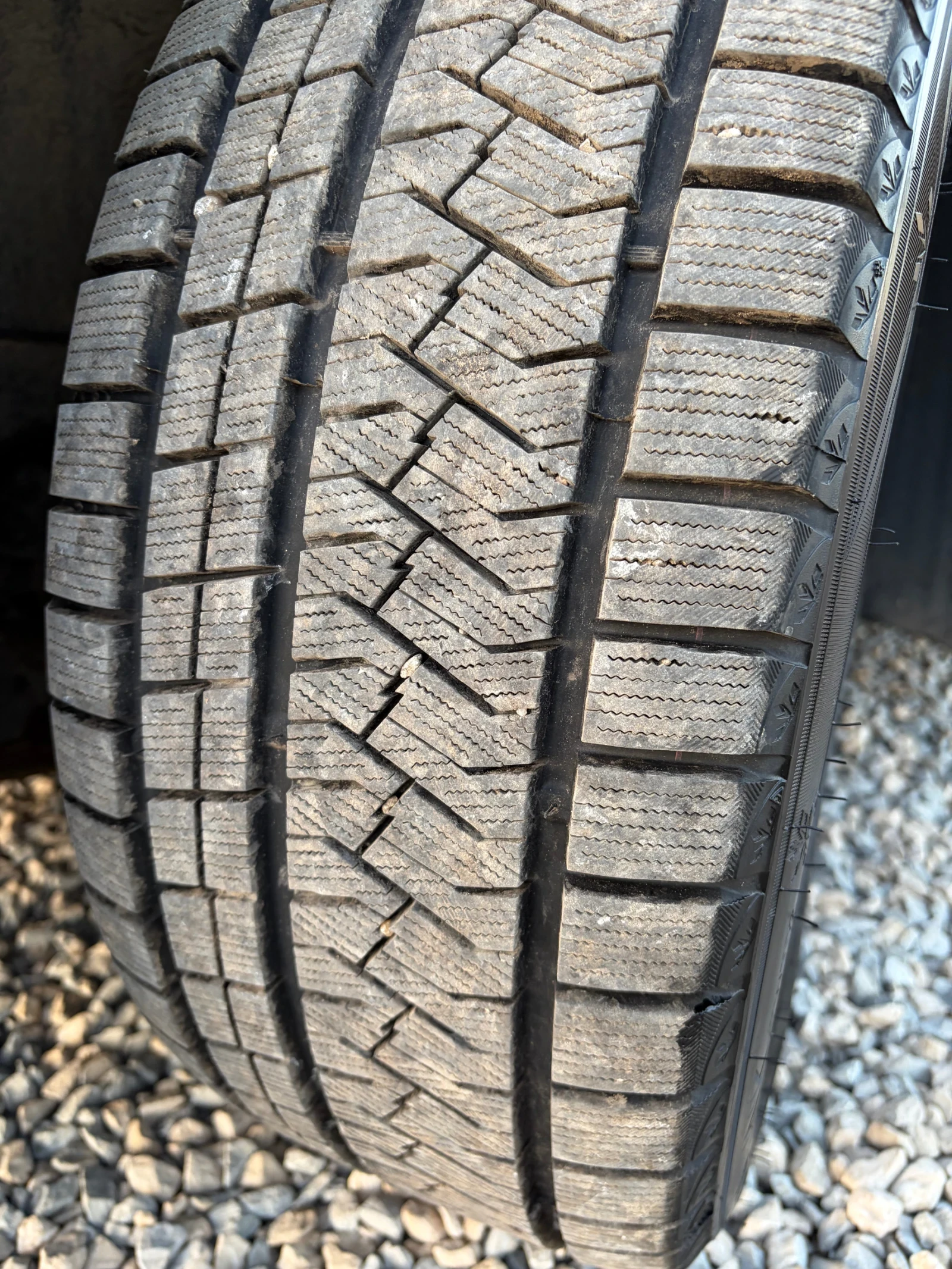 VW Arteon 2.0TDI 190к.с. R-LINE/4-MOTION, снимка 15 - Автомобили и джипове - 53444843