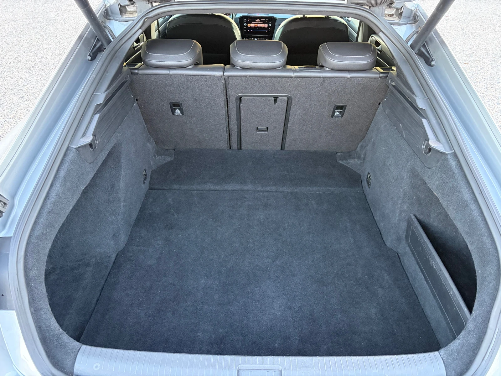 VW Arteon 2.0TDI 190к.с. R-LINE/4-MOTION, снимка 12 - Автомобили и джипове - 53444843