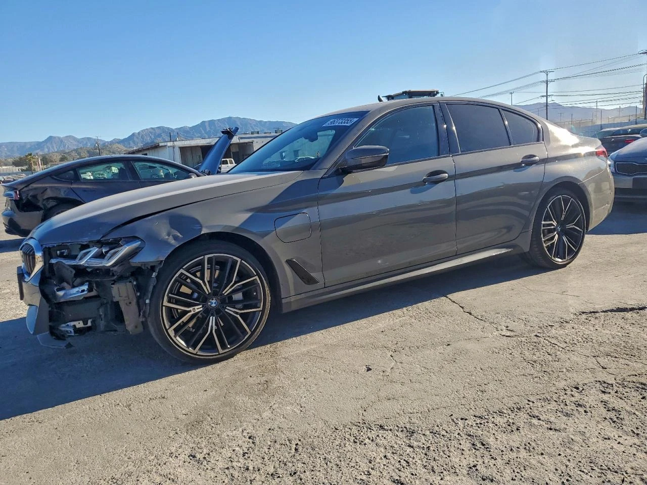 BMW 530E  - изображение 2