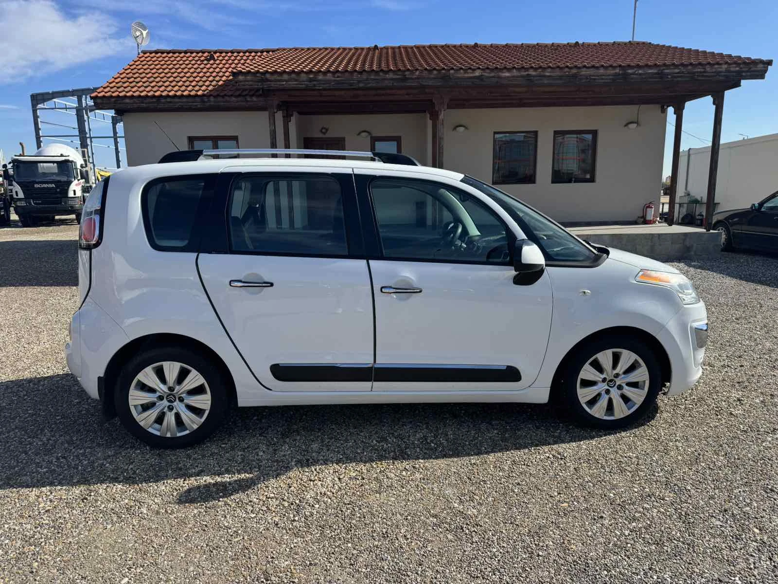 Citroen C3 Picasso 1.6HDI - изображение 8