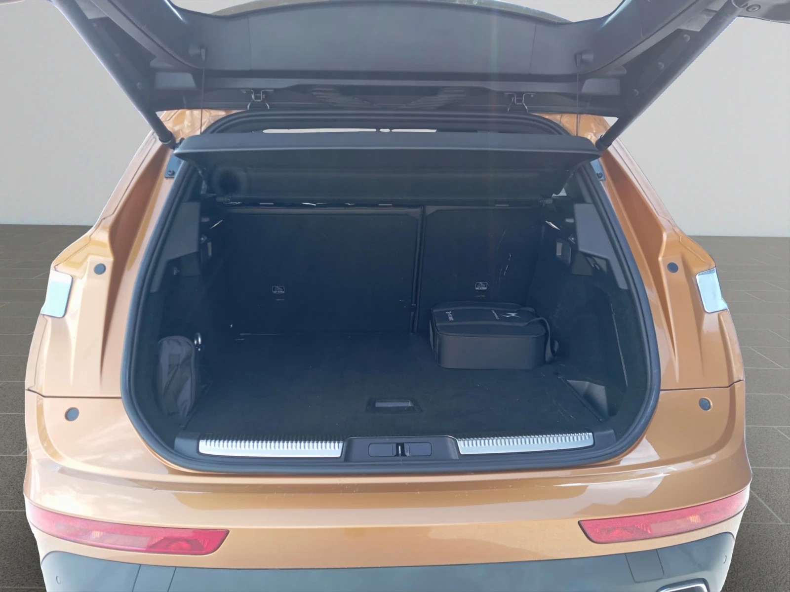 DS DS 7 CROSSBACK RIVOLI E-TENSE 4X4 | Mobile.bg � ����������� 14