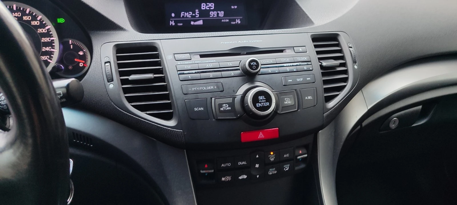 Honda Accord 2.0 Facelift, снимка 9 - Автомобили и джипове - 53711886