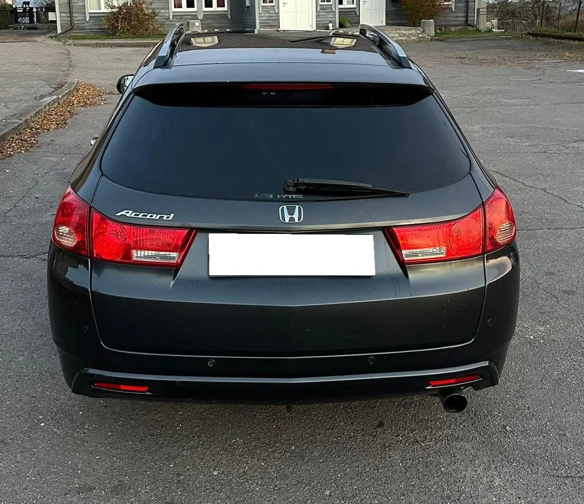 Honda Accord 2.0 Facelift, снимка 2 - Автомобили и джипове - 53711886