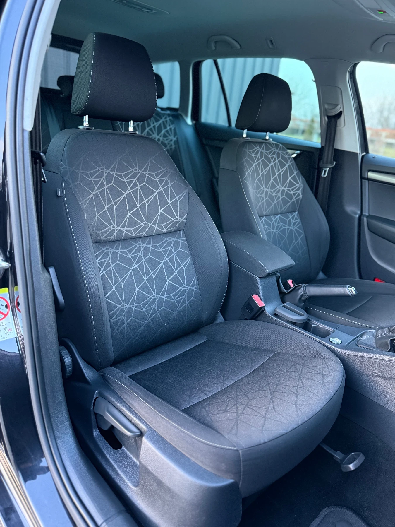 Skoda Octavia DSG CLEVER , снимка 10 - Автомобили и джипове - 53712589