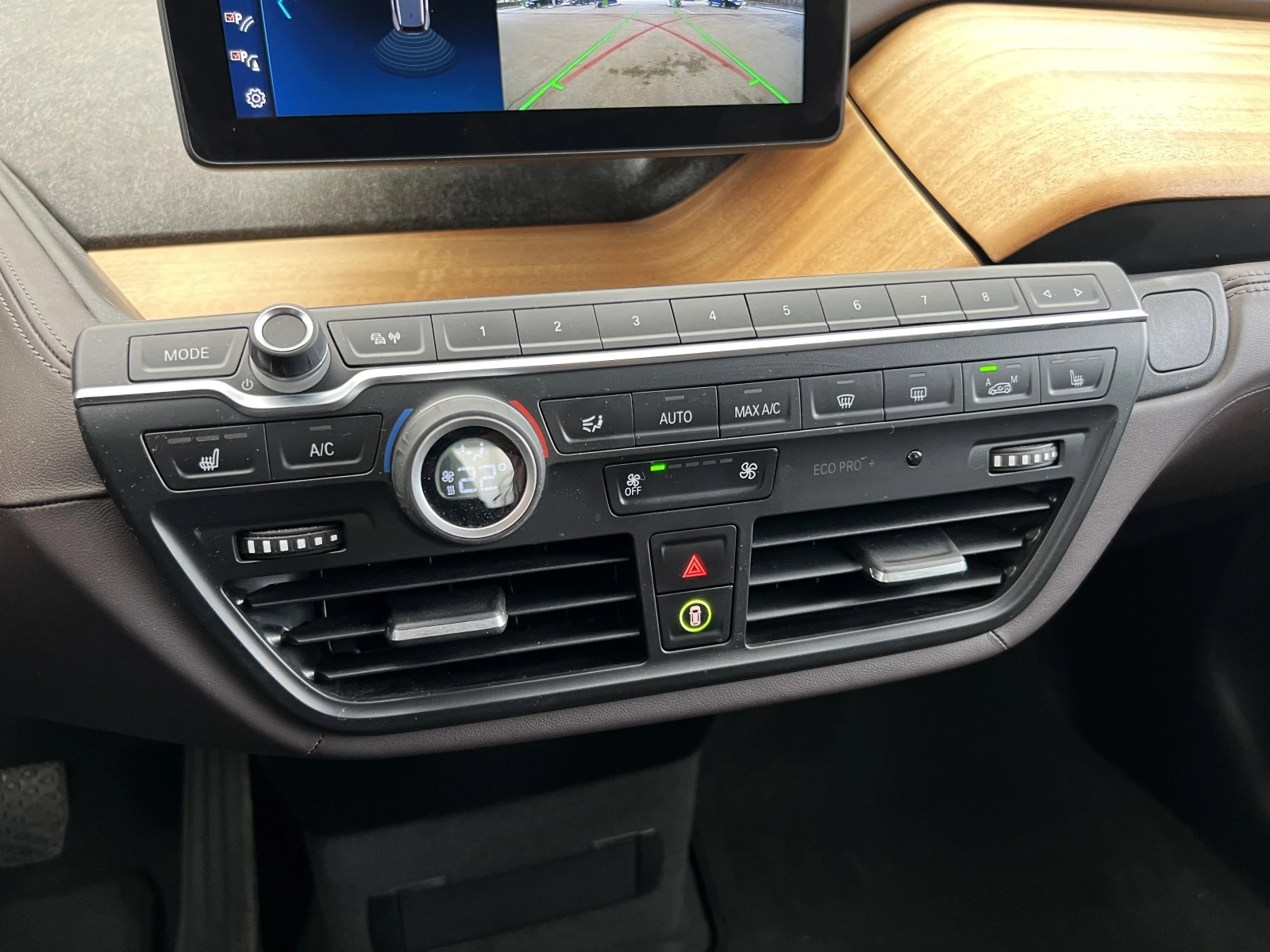 BMW i3 S/EDITION UNIQUE FOREVER/1OF2000/H&K/CAMERA/, снимка 14 - Автомобили и джипове - 53724006