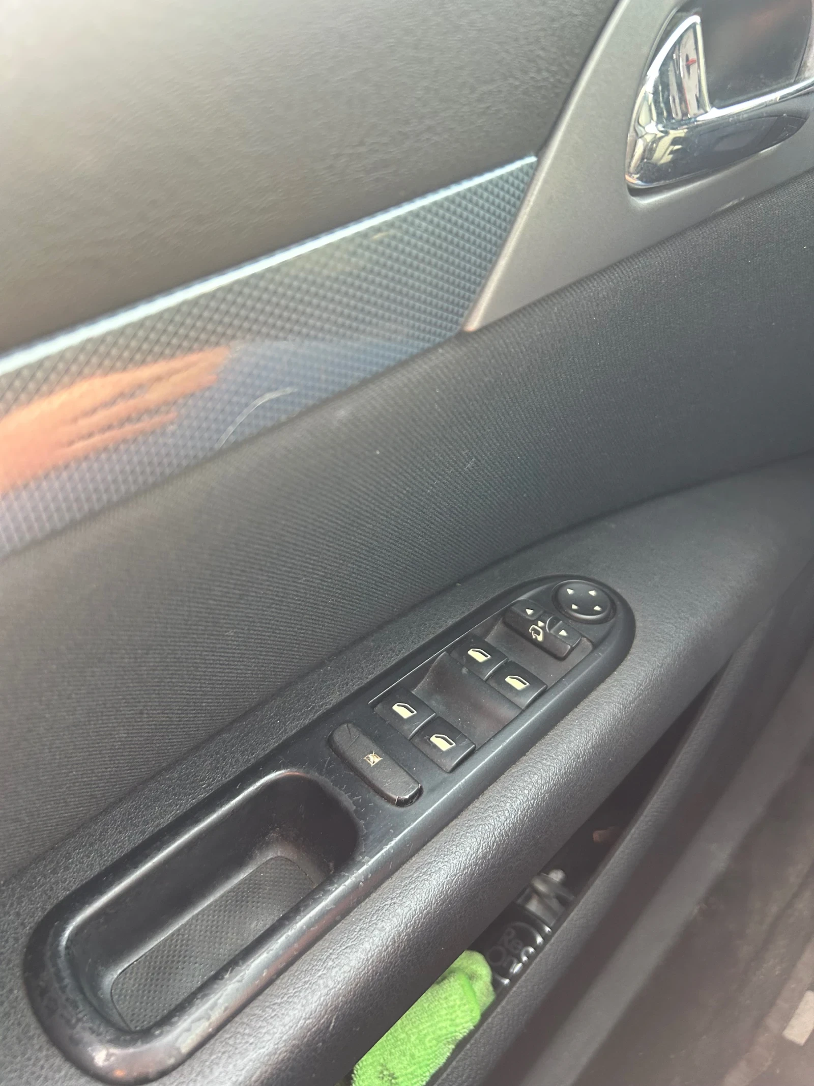 Peugeot 407 2.0HDI, снимка 14 - Автомобили и джипове - 53759720