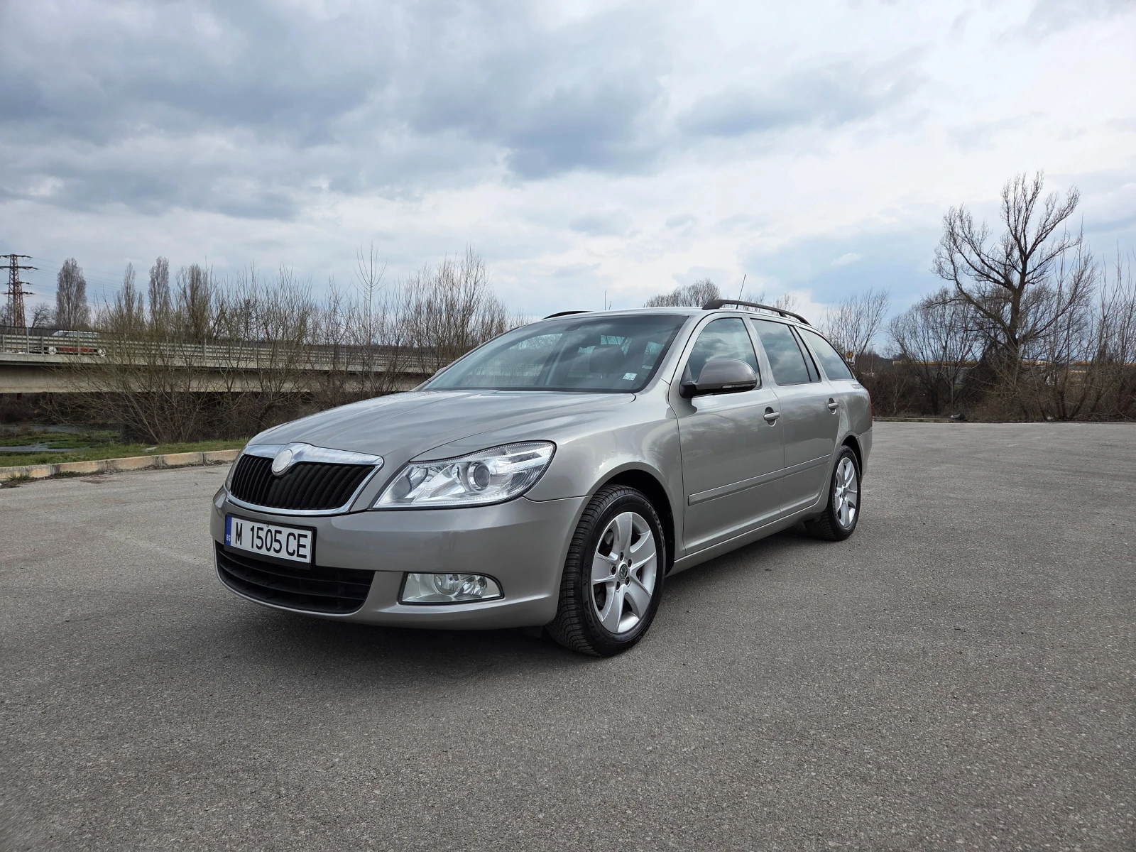 Skoda Octavia 1.6 TDi, снимка 2 - Автомобили и джипове - 54179224