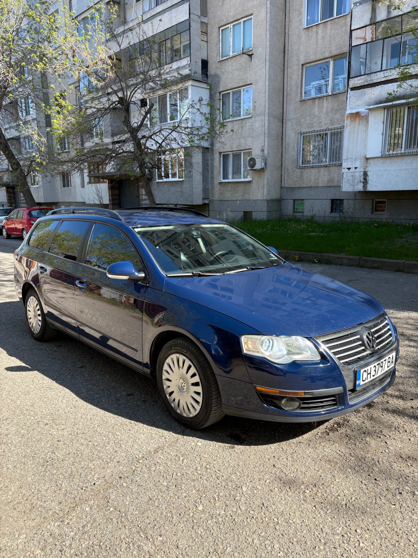 VW Passat 2.0 TDI, снимка 2 - Автомобили и джипове - 54320825