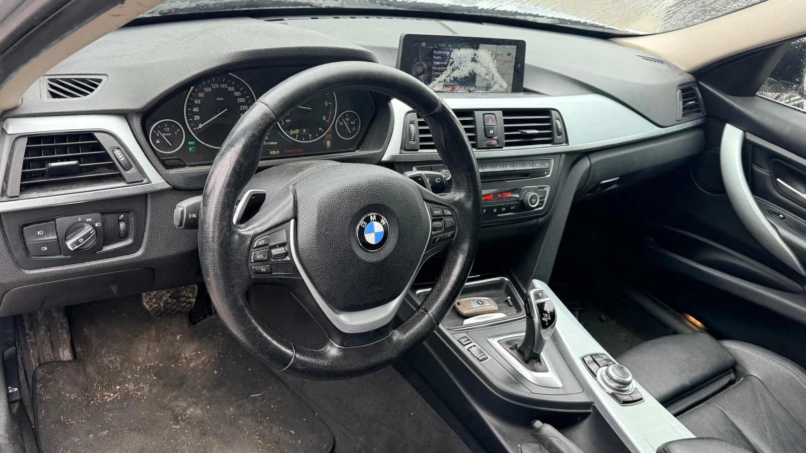 BMW 330, снимка 6 - Автомобили и джипове - 54372289