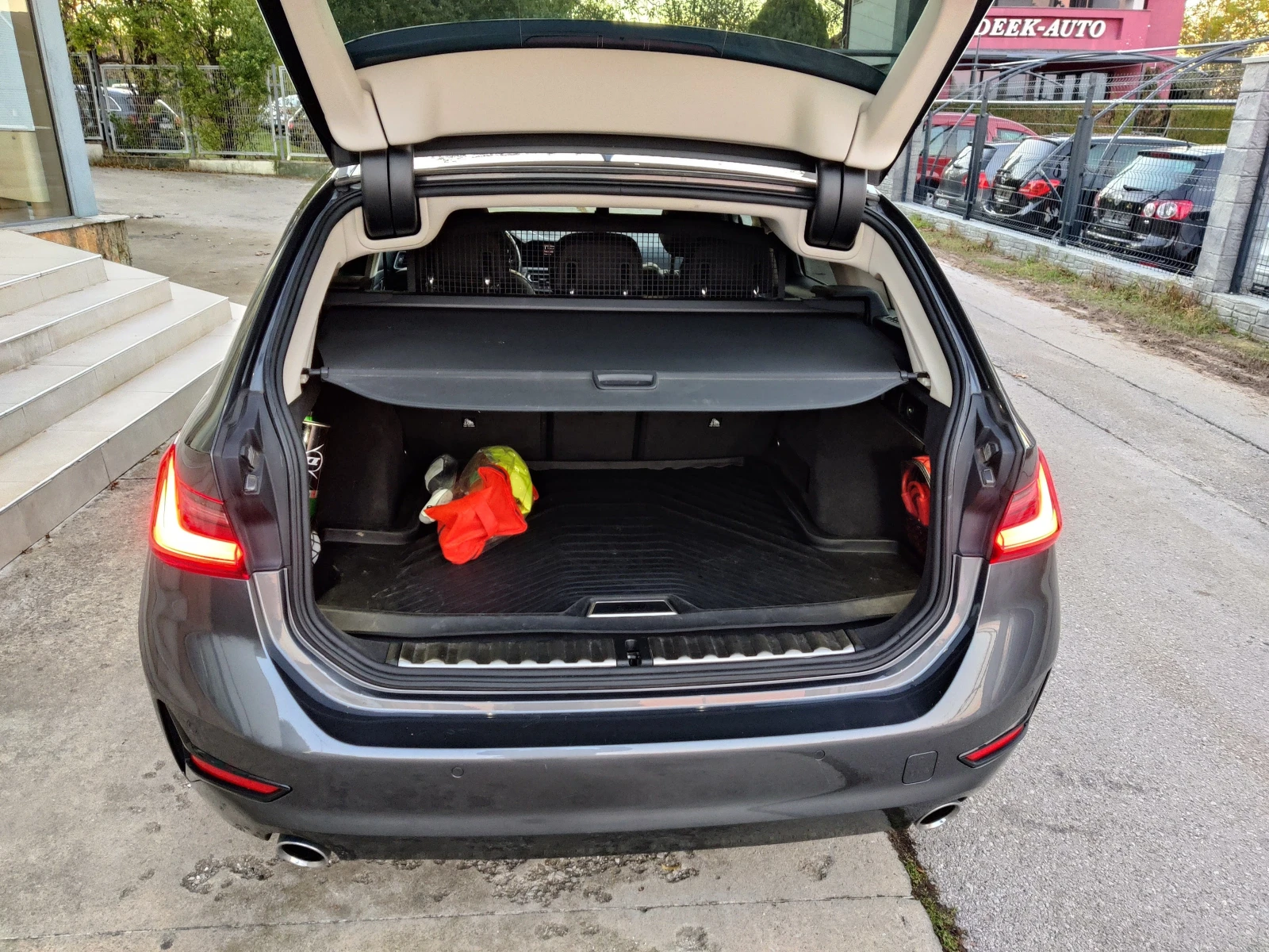 BMW 320 x-Drive, снимка 7 - Автомобили и джипове - 54464044