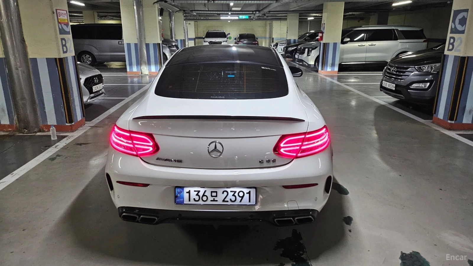 Mercedes-Benz C 63 AMG КОЖА* ПОДГРЕВ* BURMASTER* PANO* 360, снимка 2 - Автомобили и джипове - 55675255