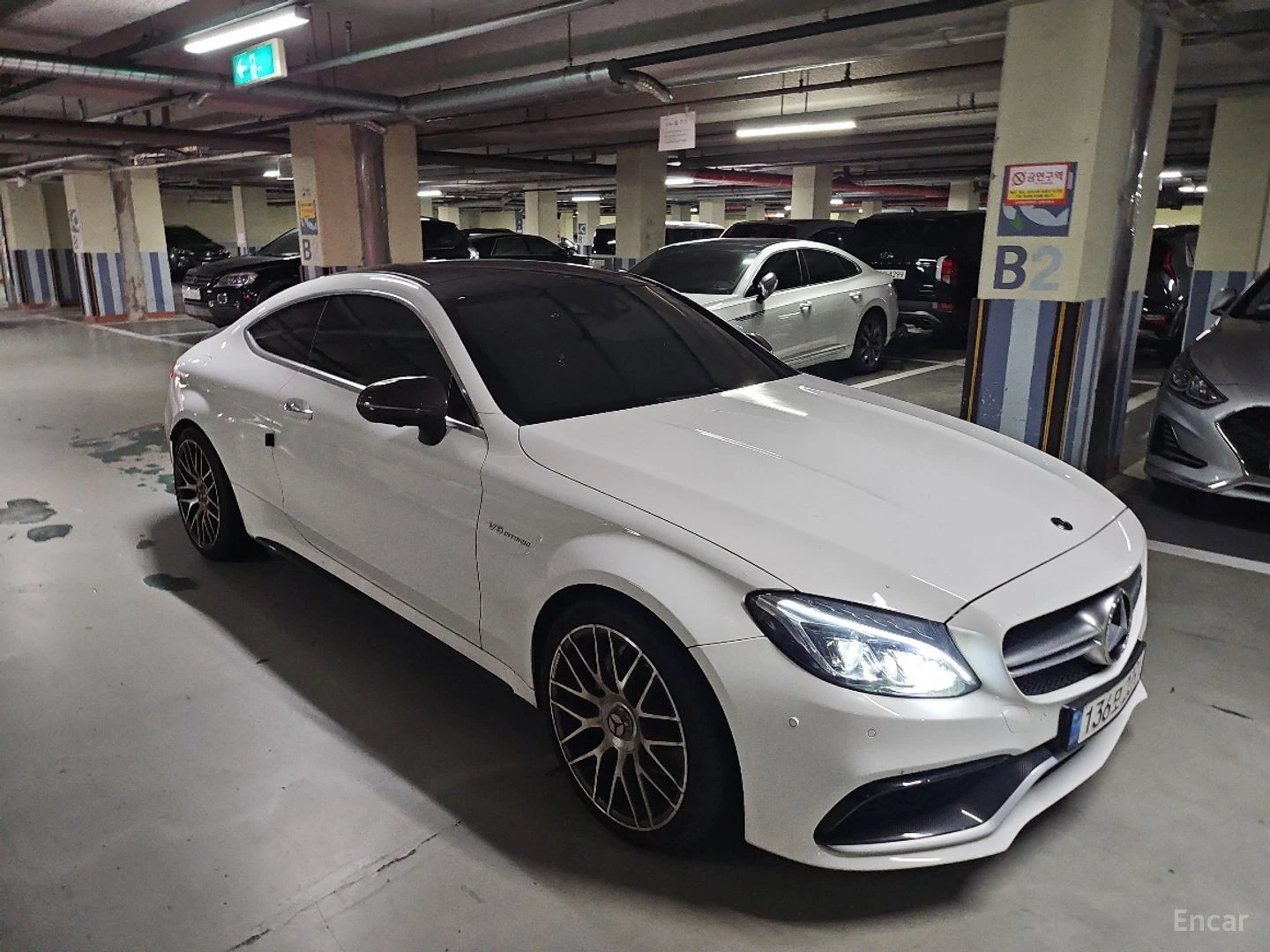 Mercedes-Benz C 63 AMG КОЖА* ПОДГРЕВ* BURMASTER* PANO* 360, снимка 3 - Автомобили и джипове - 55675255