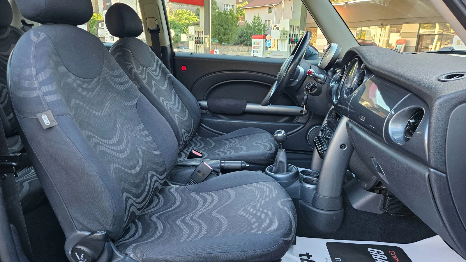 Mini Cooper 1.6 KLIMATIK/ITALI, снимка 13 - Автомобили и джипове - 55681212