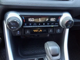 Toyota Rav4 XLE Premium CARPLAY* KEYLESS* CAM* *  | Mobile.bg    12