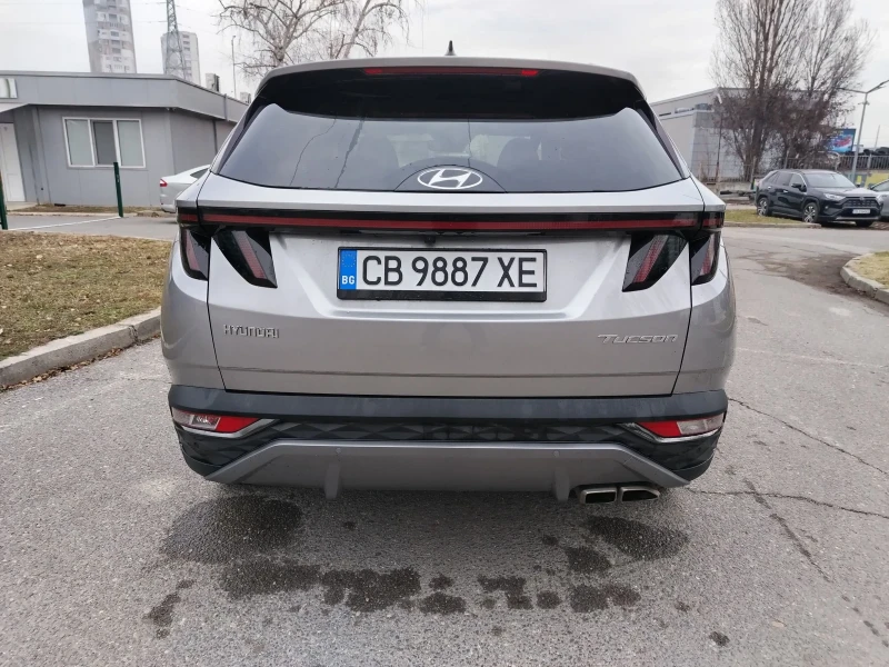 Hyundai Tucson 1.6БЕНЗИН/АВТОМАТИК /LED/NAV, снимка 6 - Автомобили и джипове - 48414830