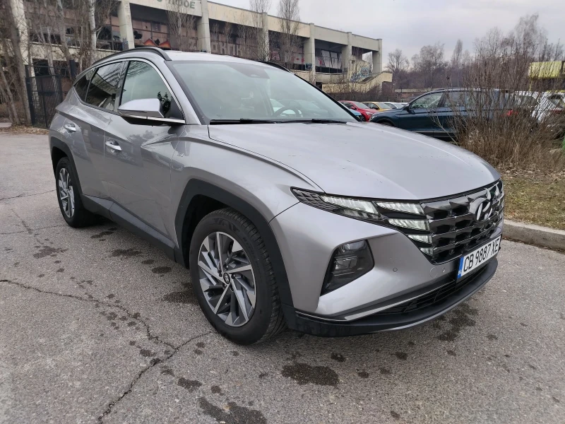 Hyundai Tucson 1.6БЕНЗИН/АВТОМАТИК /LED/NAV, снимка 3 - Автомобили и джипове - 48414830