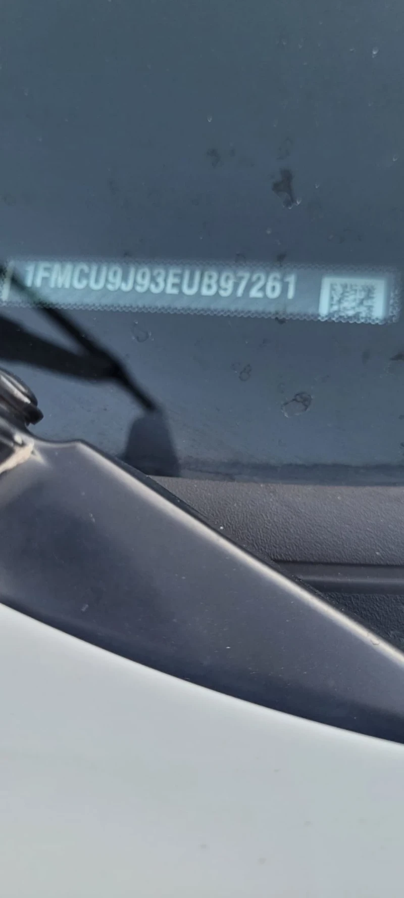 Ford Escape 2.0 , снимка 14 - Автомобили и джипове - 52810830