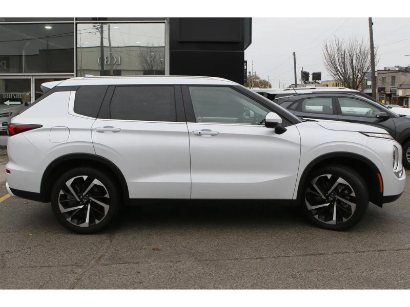 Mitsubishi Outlander * SEL * CARFAX * ЦЕНА ДО БЪЛГАРИЯ, снимка 8 - Автомобили и джипове - 52700951