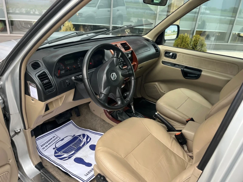 Nissan Terrano 3.0 Автомат/климатик, снимка 7 - Автомобили и джипове - 52708692