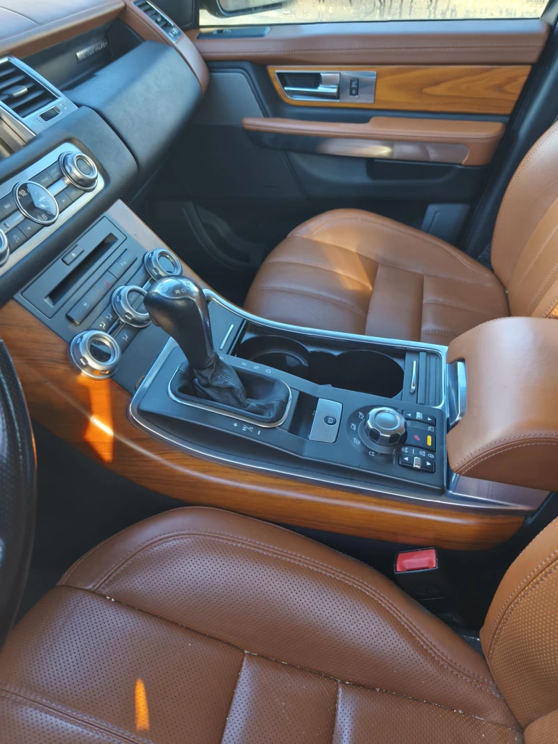 Land Rover Range Rover Sport 3.0 HSE FACELIFT, снимка 8 - Автомобили и джипове - 52747232