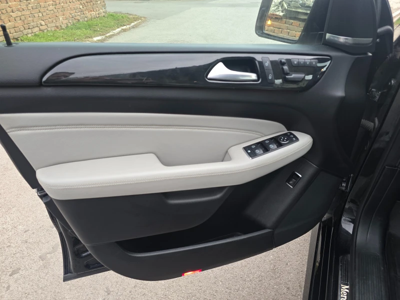 Mercedes-Benz ML 350 AMG 164к реални км, снимка 11 - Автомобили и джипове - 53000449