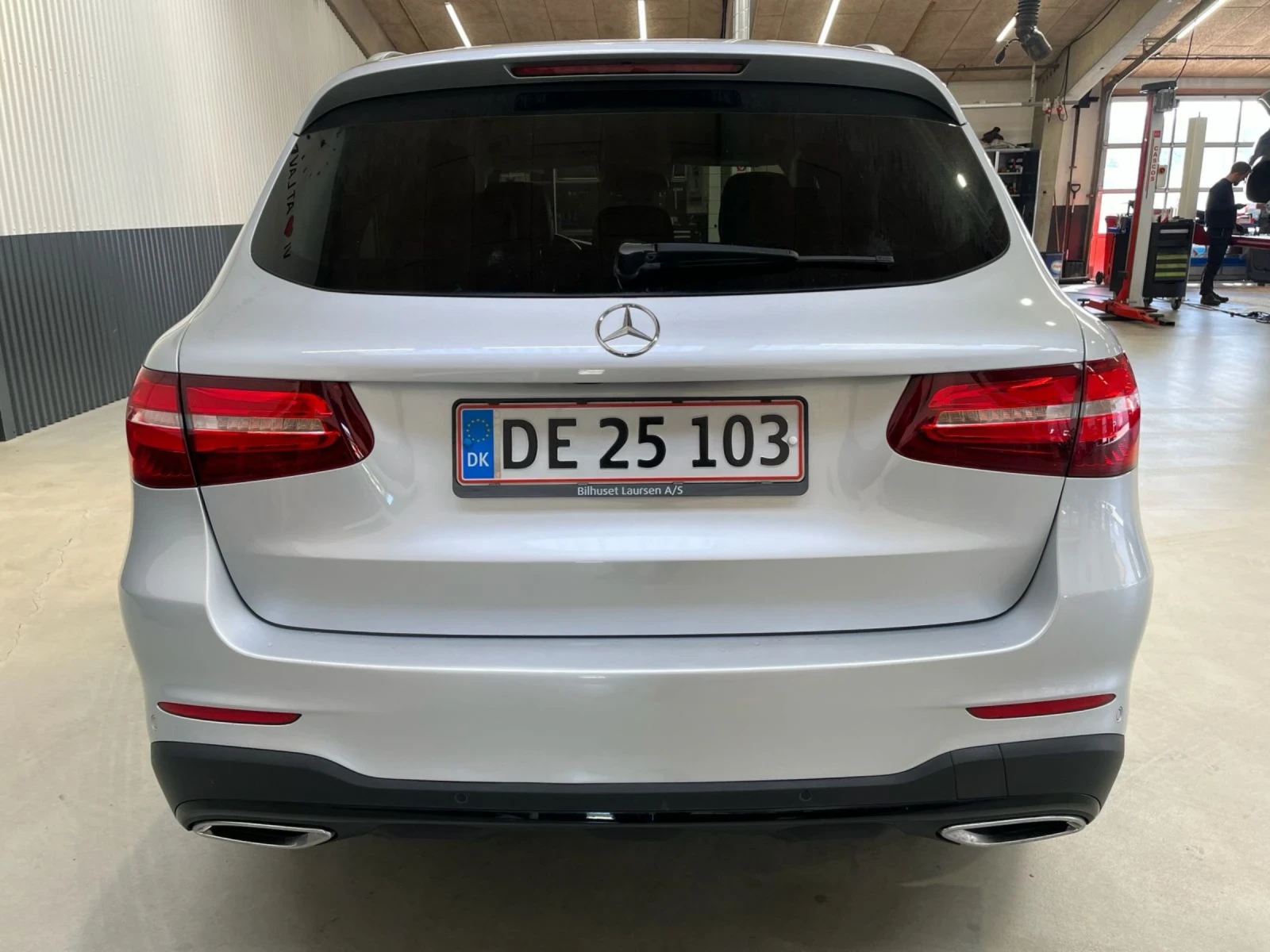 Mercedes-Benz GLC 350 d / AMG Package / Night pakage / TOP - изображение 5