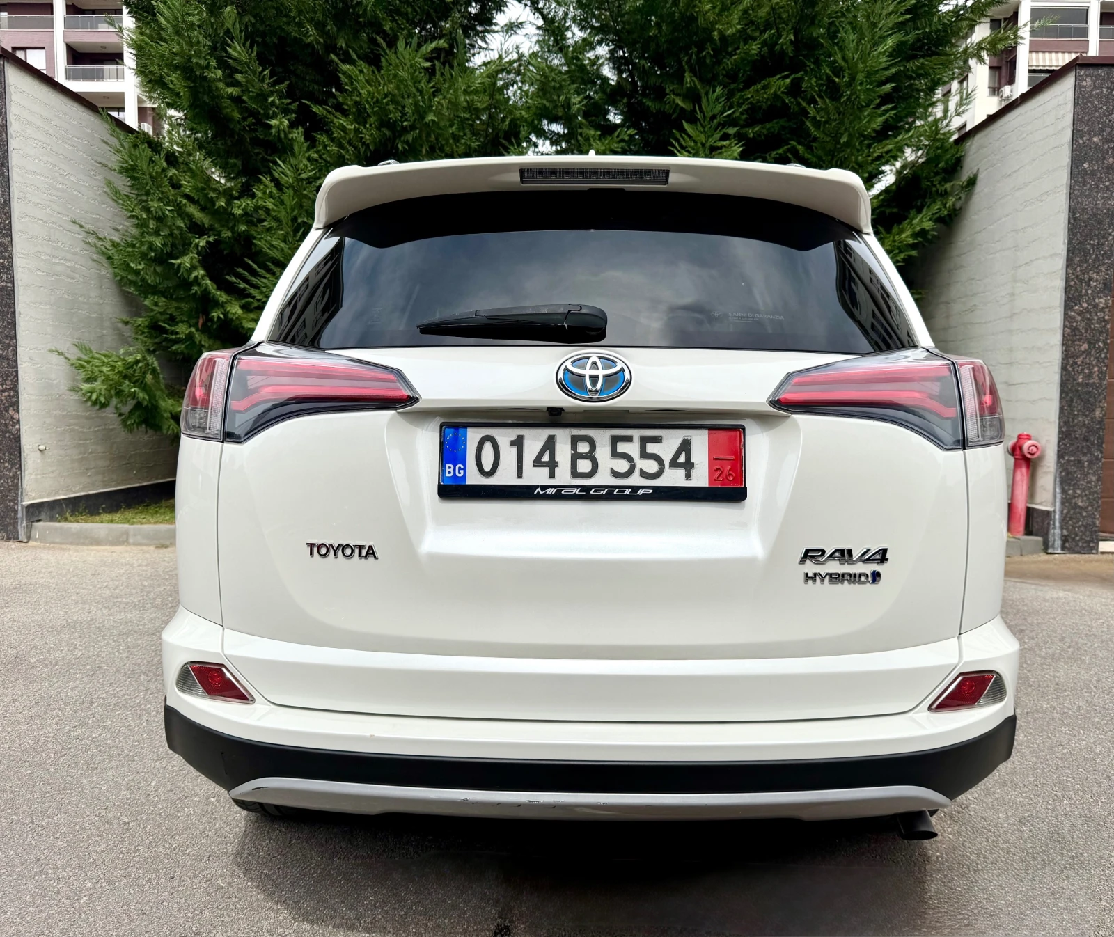 Toyota Rav4 2.5HYBRID KOJA KEYLESS-GO LED FULL-SERVICE - изображение 6