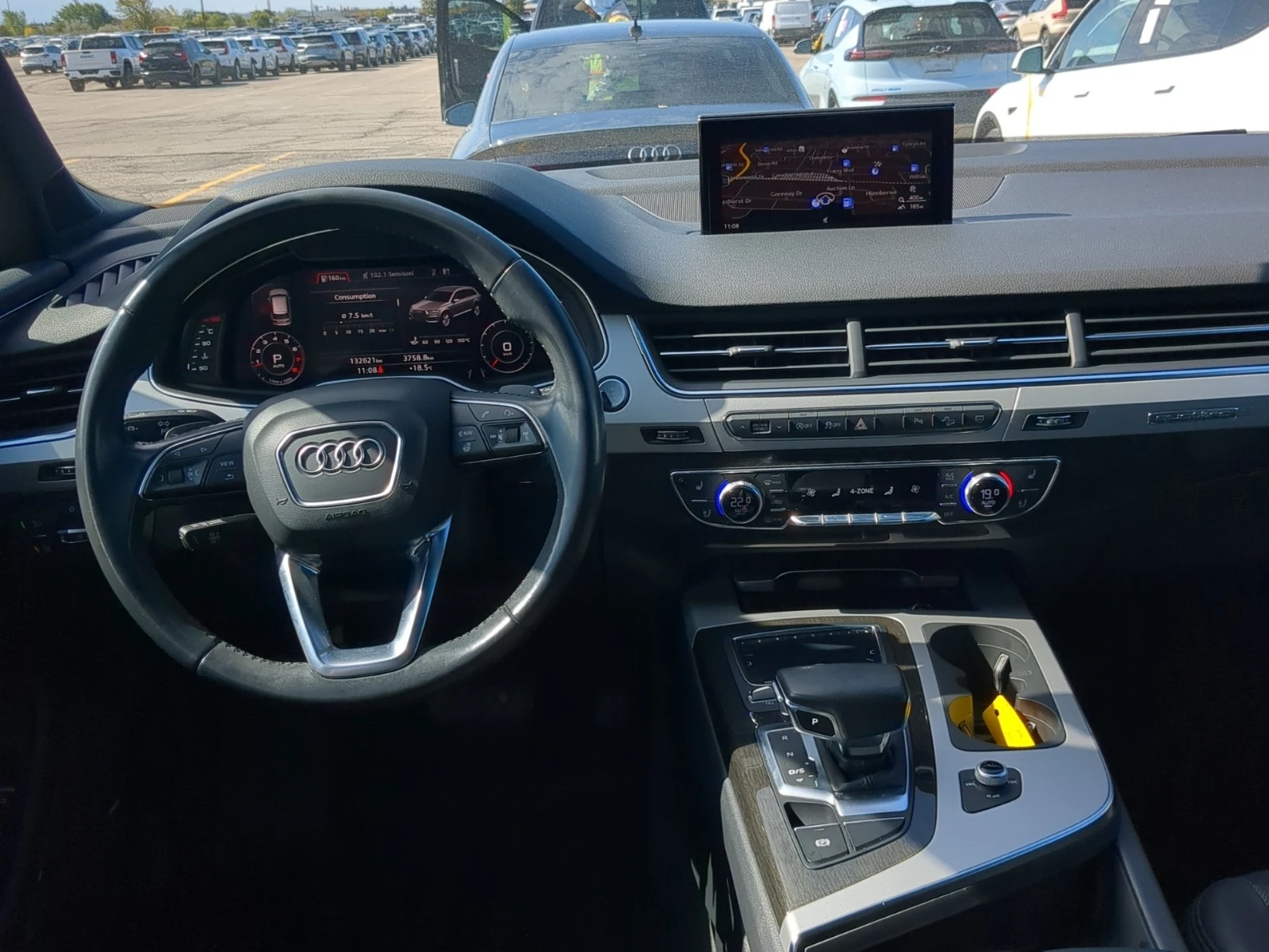 Audi Q7 PROGRESSI* CARFAX * АвтоКредит * Цена до България* - изображение 8