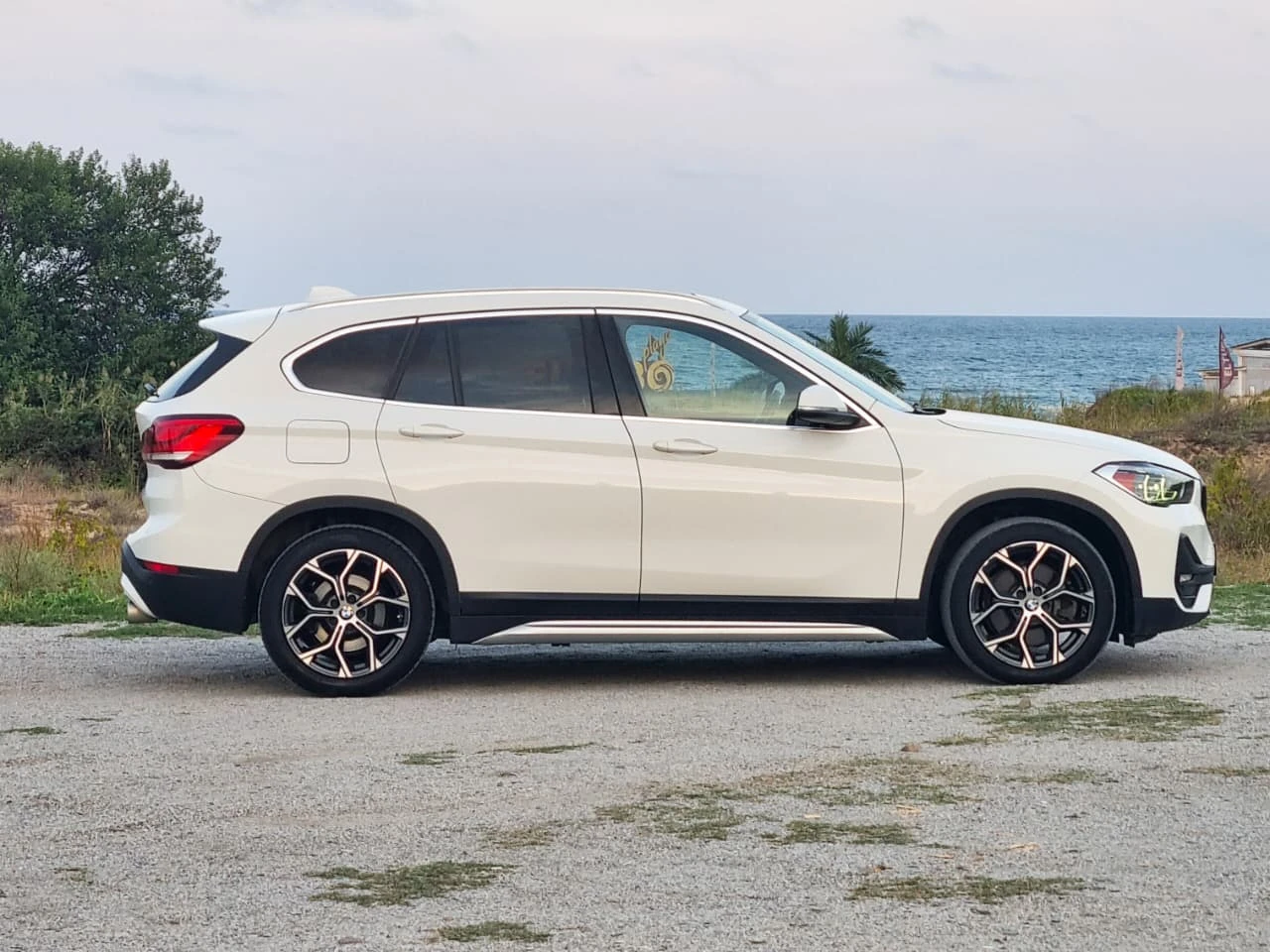 BMW X1 70ХИЛ КМ* РЕАЛНИ* 2.8i Xdrive - изображение 4