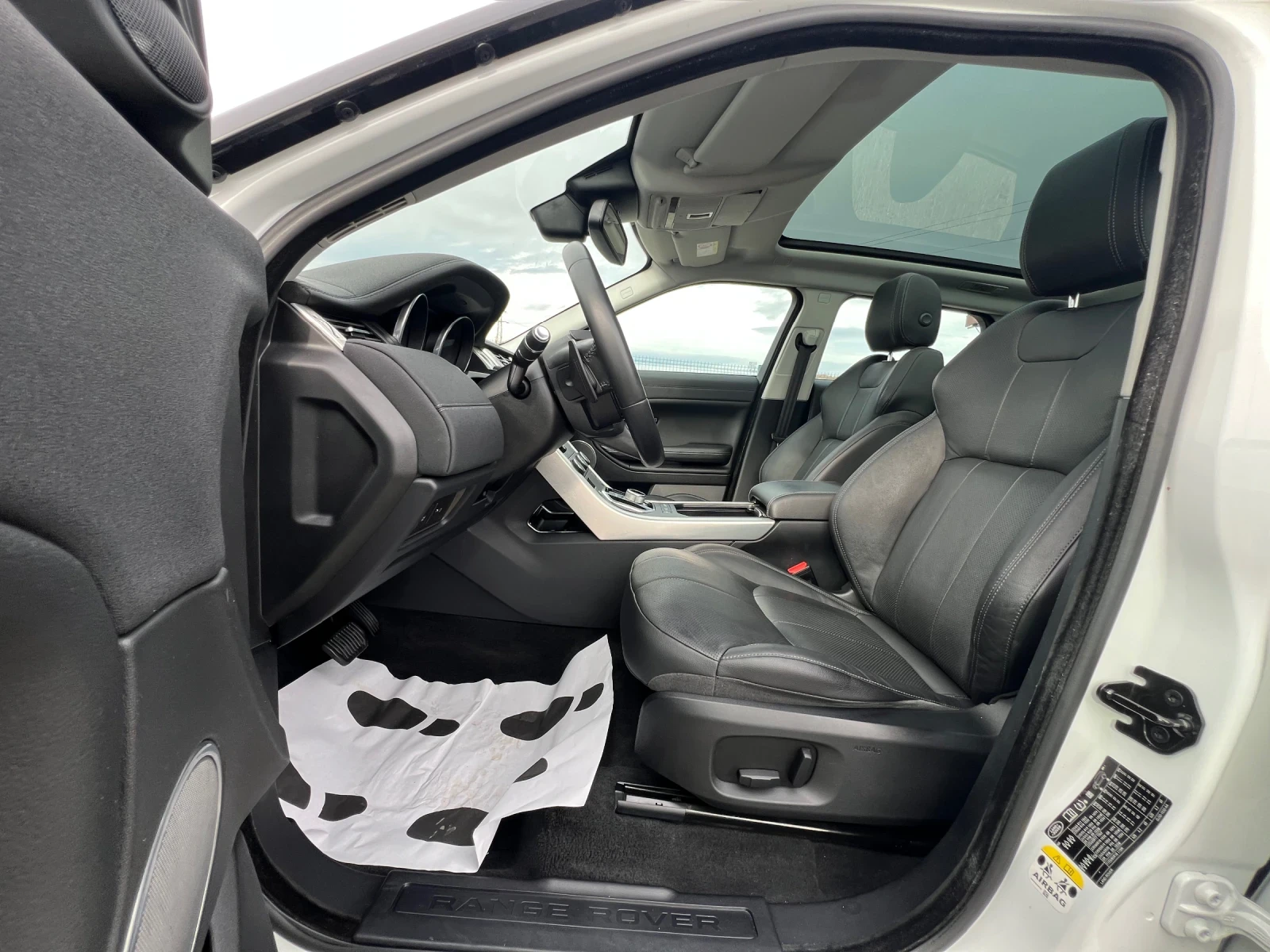 Land Rover Range Rover Evoque 2.0d - изображение 7