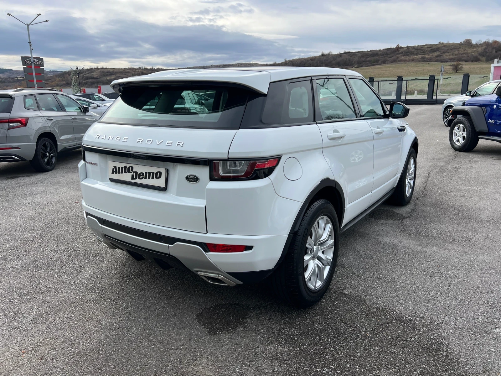 Land Rover Range Rover Evoque 2.0d - изображение 4