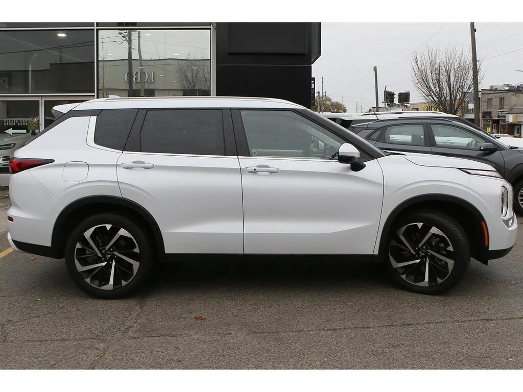 Mitsubishi Outlander * SEL * CARFAX * ЦЕНА ДО БЪЛГАРИЯ - изображение 8