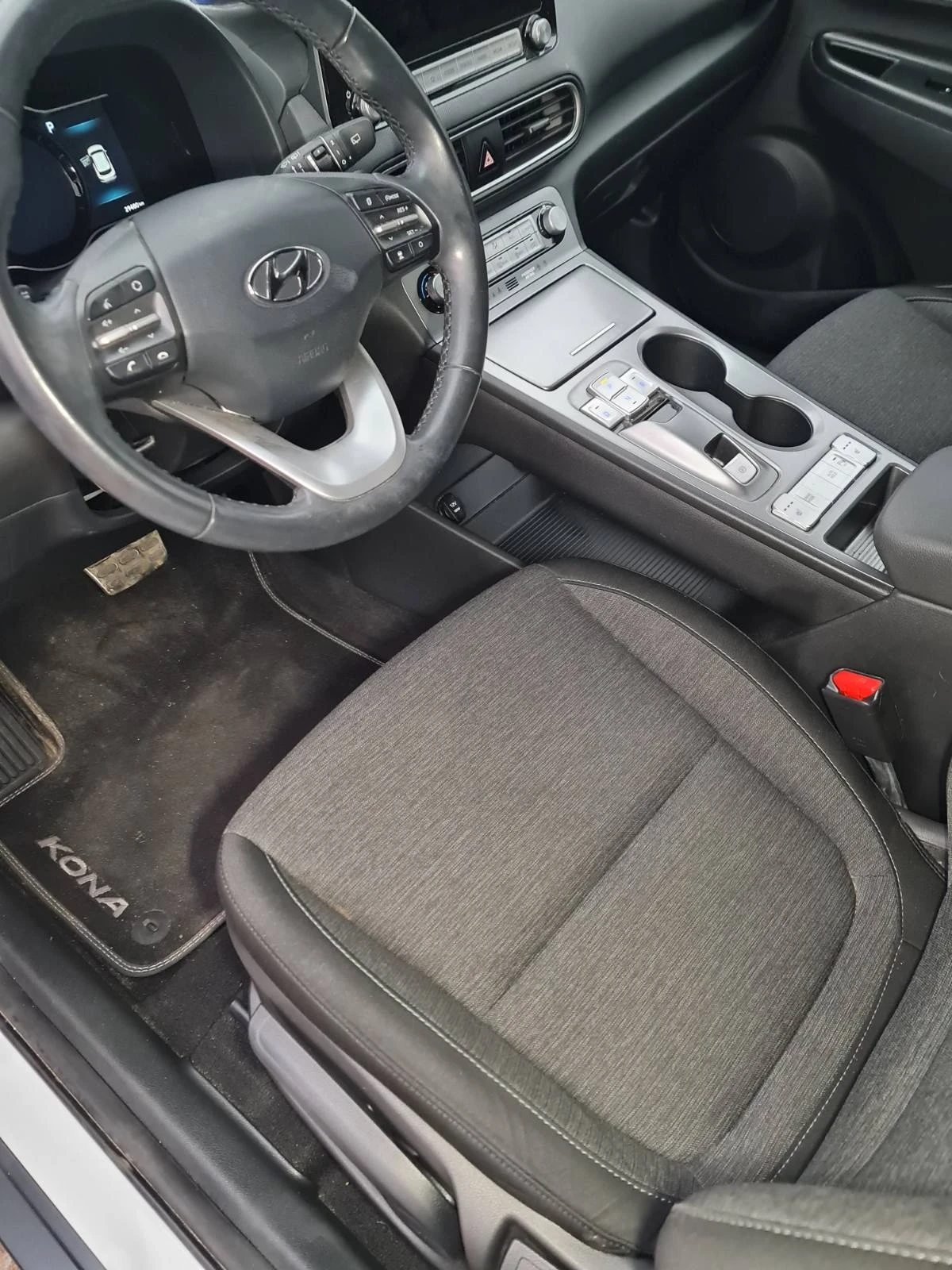 Hyundai Kona Електрически, снимка 3 - Автомобили и джипове - 53939401