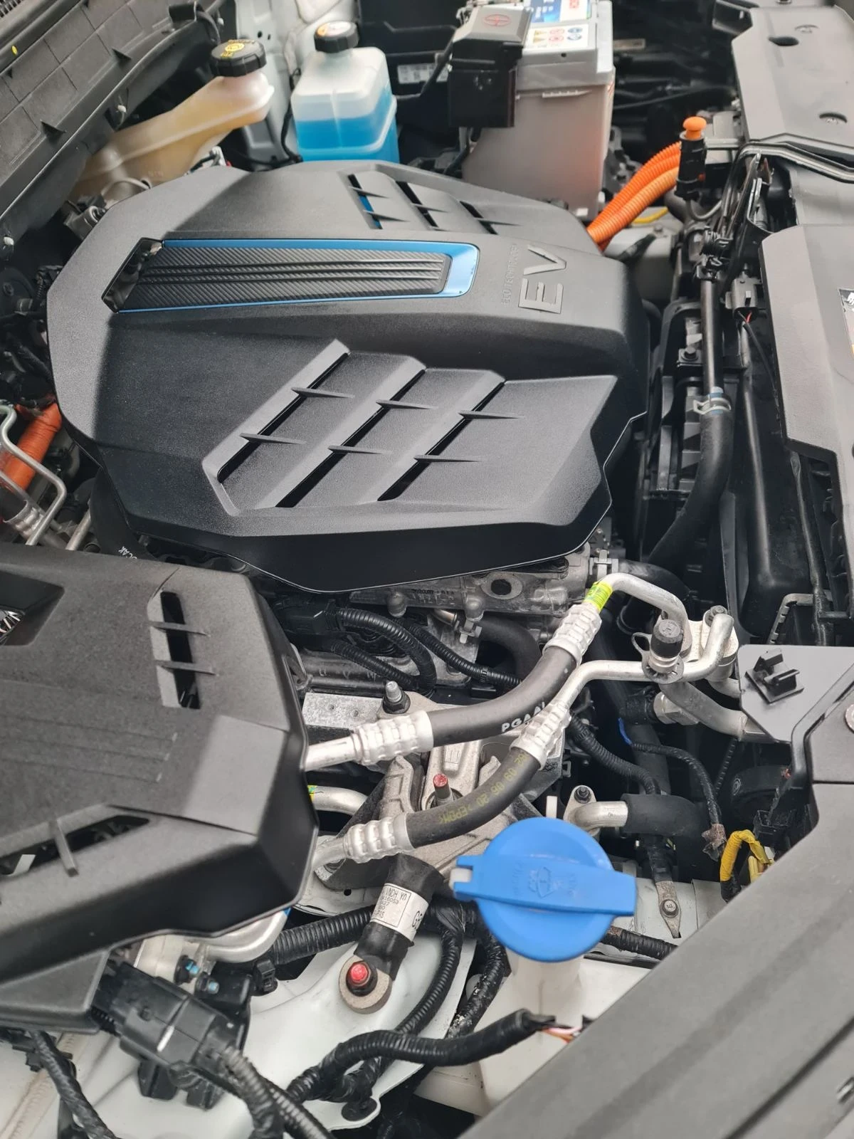 Hyundai Kona Електрически, снимка 12 - Автомобили и джипове - 53939401