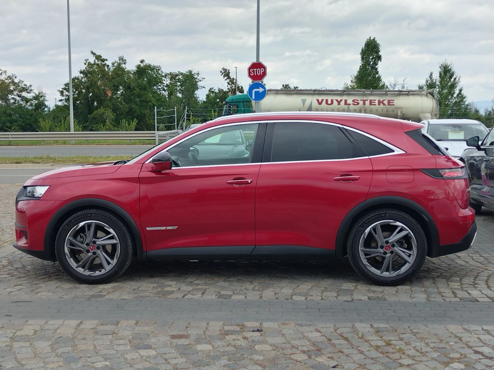 DS DS 7 Crossback 1.6.PureTech/225к.с./E-TENSE/Performance Line+ , снимка 7 - Автомобили и джипове - 55406751