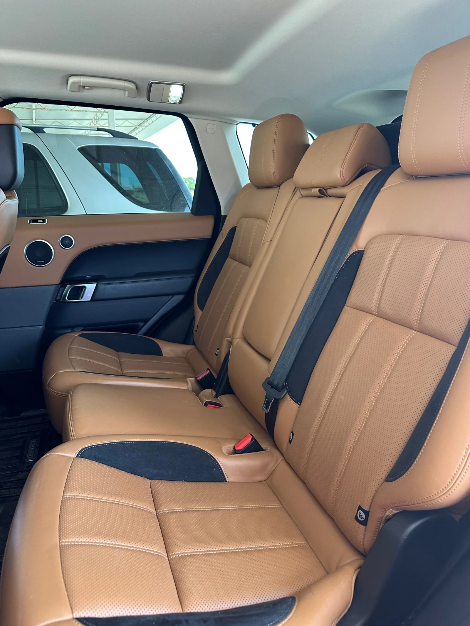 Land Rover Range Rover Sport Първи собственик, Закупена от представителството , снимка 9 - Автомобили и джипове - 55876409