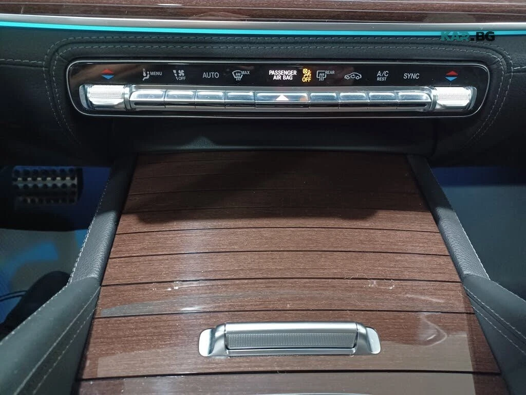 Mercedes-Benz GLE 53 4MATIC BURMESTER* PANO* 360* ПОДГРЕВ* ОБДУХВАНЕ* , снимка 10 - Автомобили и джипове - 56105254