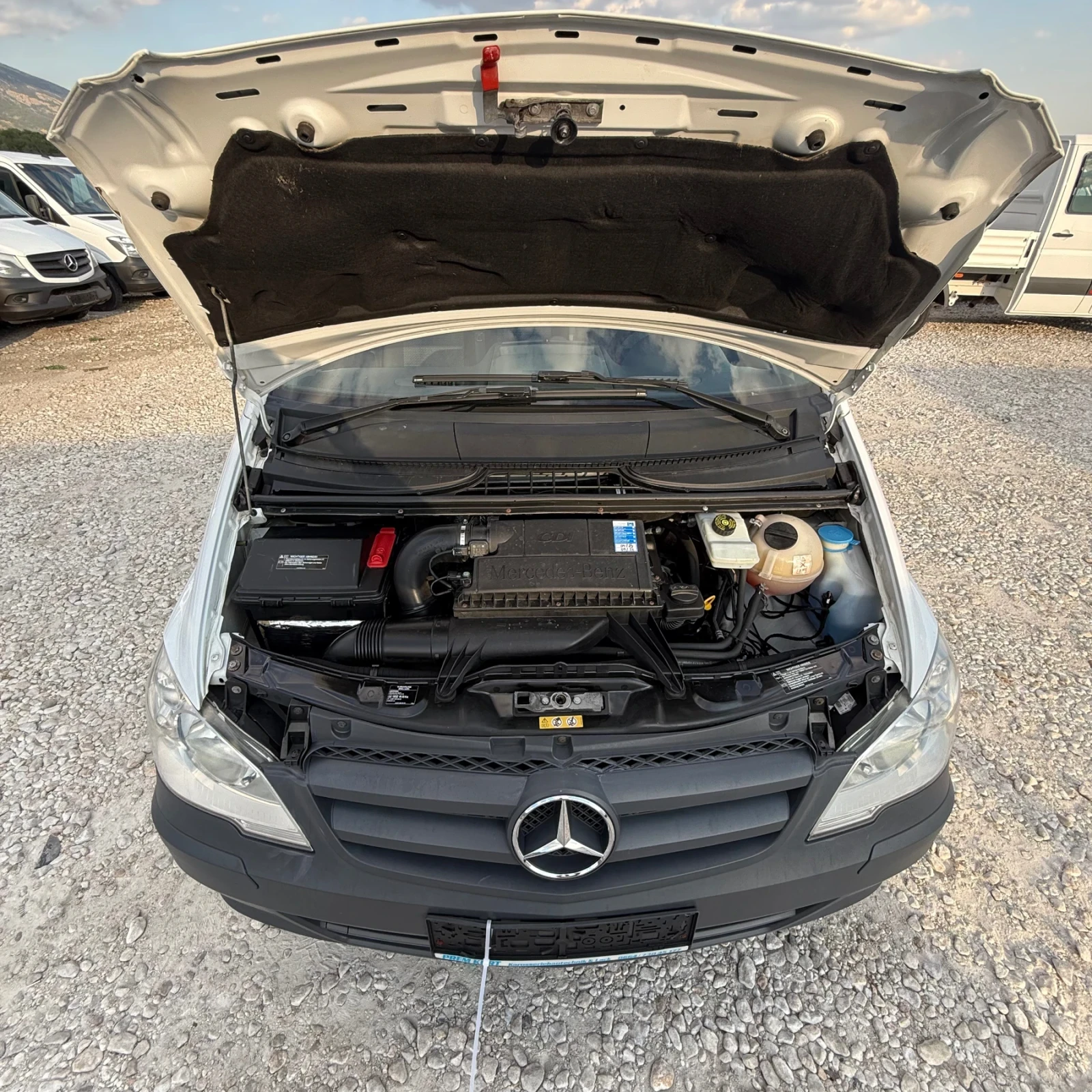 Mercedes-Benz Vito 113CDi-Клима-9местен-МАXii, снимка 16 - Бусове и автобуси - 55467024